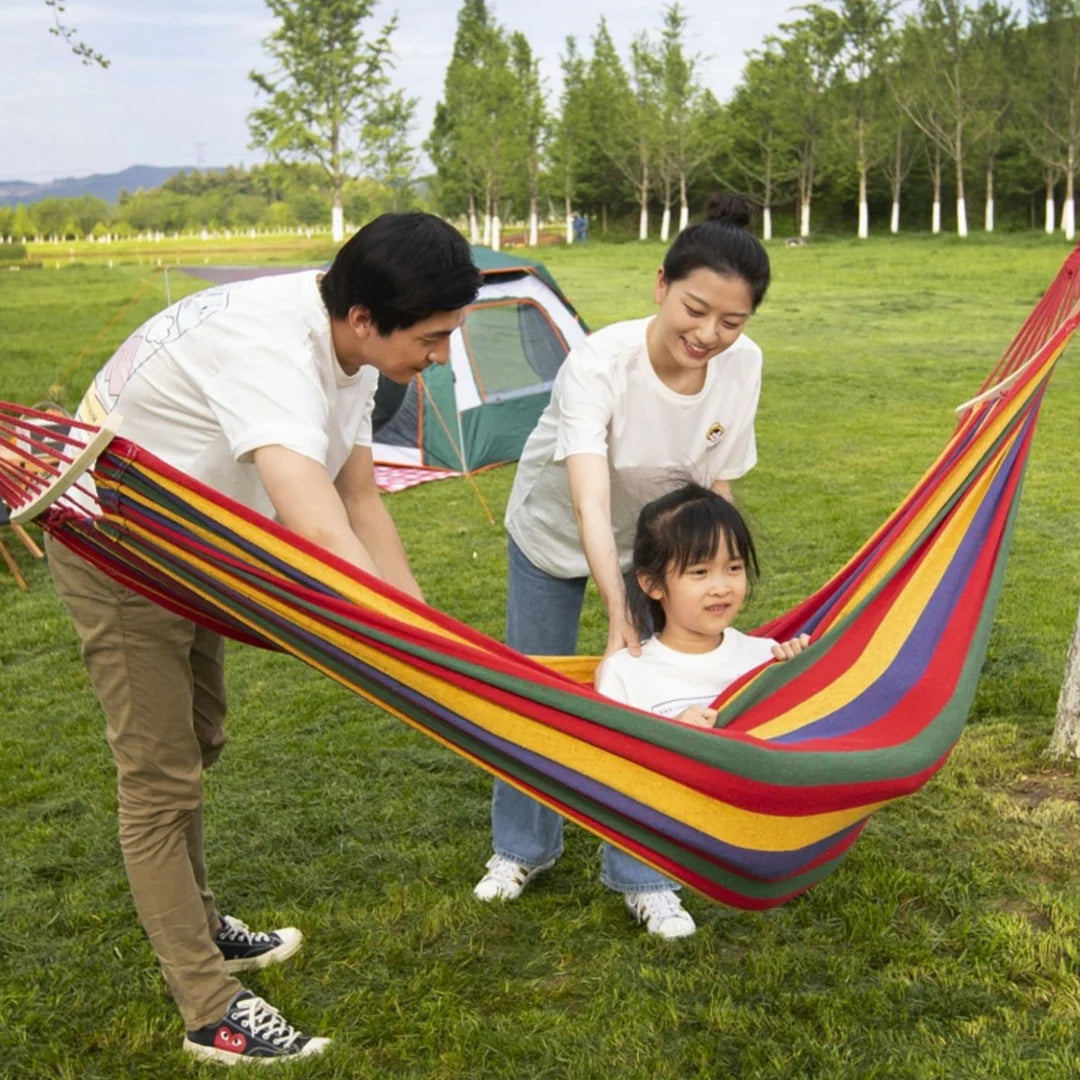 Outdoor Double Hammock with Wooden Spread Bars