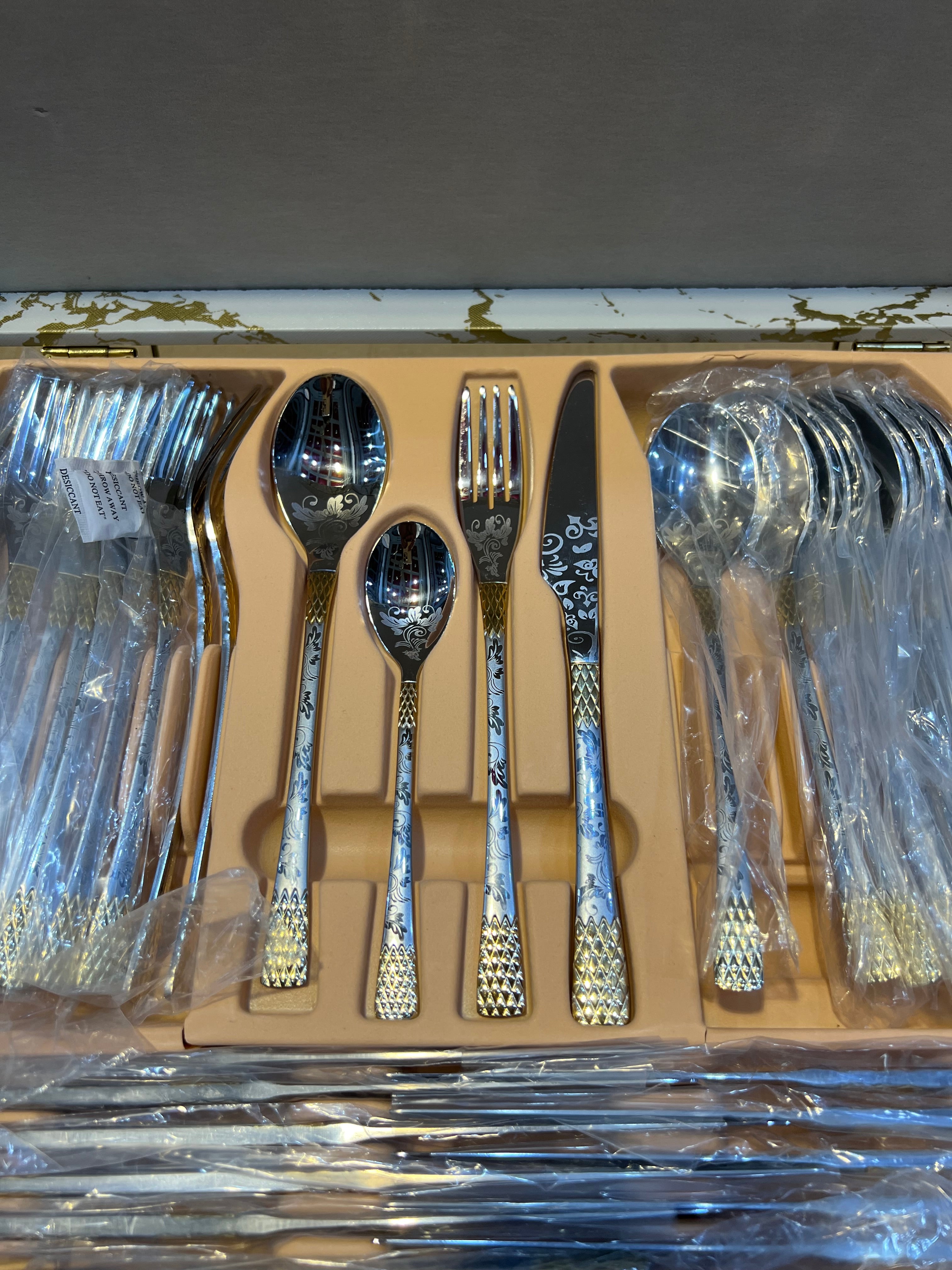 Very High Quality 84Pcs Cutlery Set