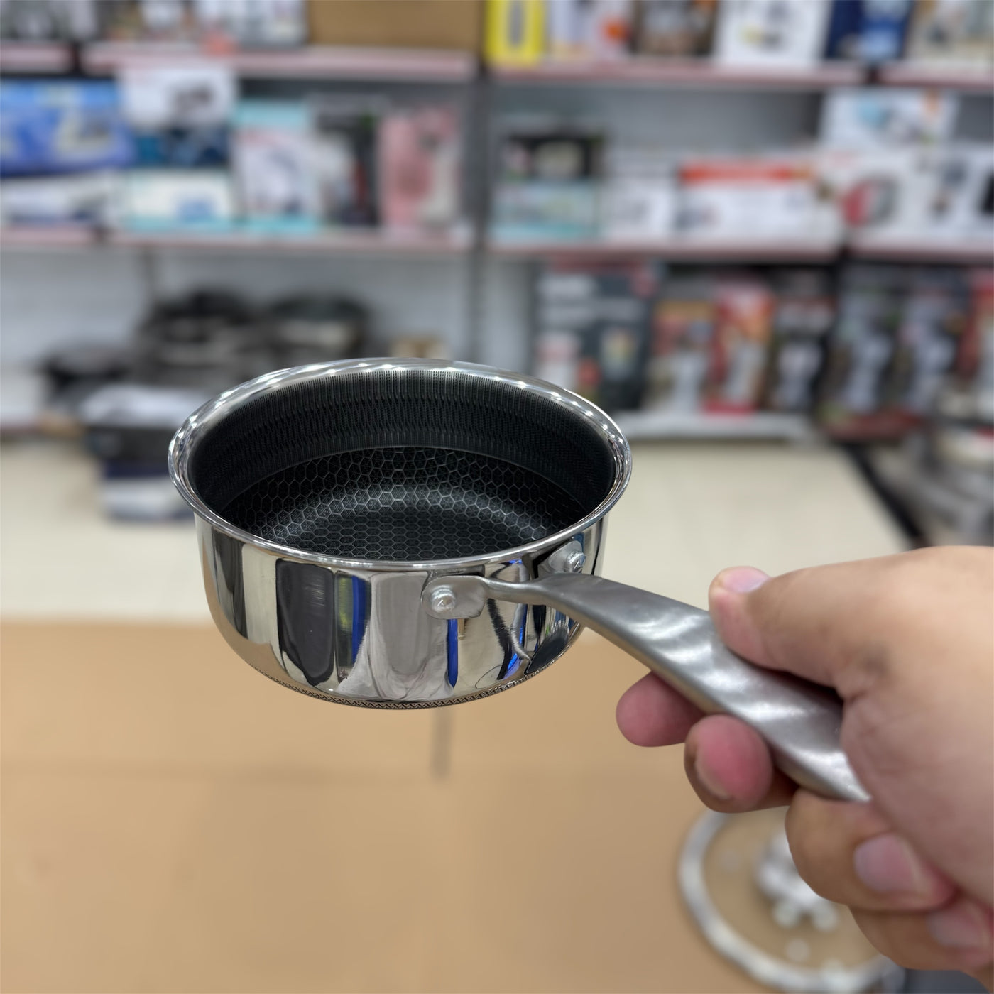 Laser Coated Sauce Pan With Lid