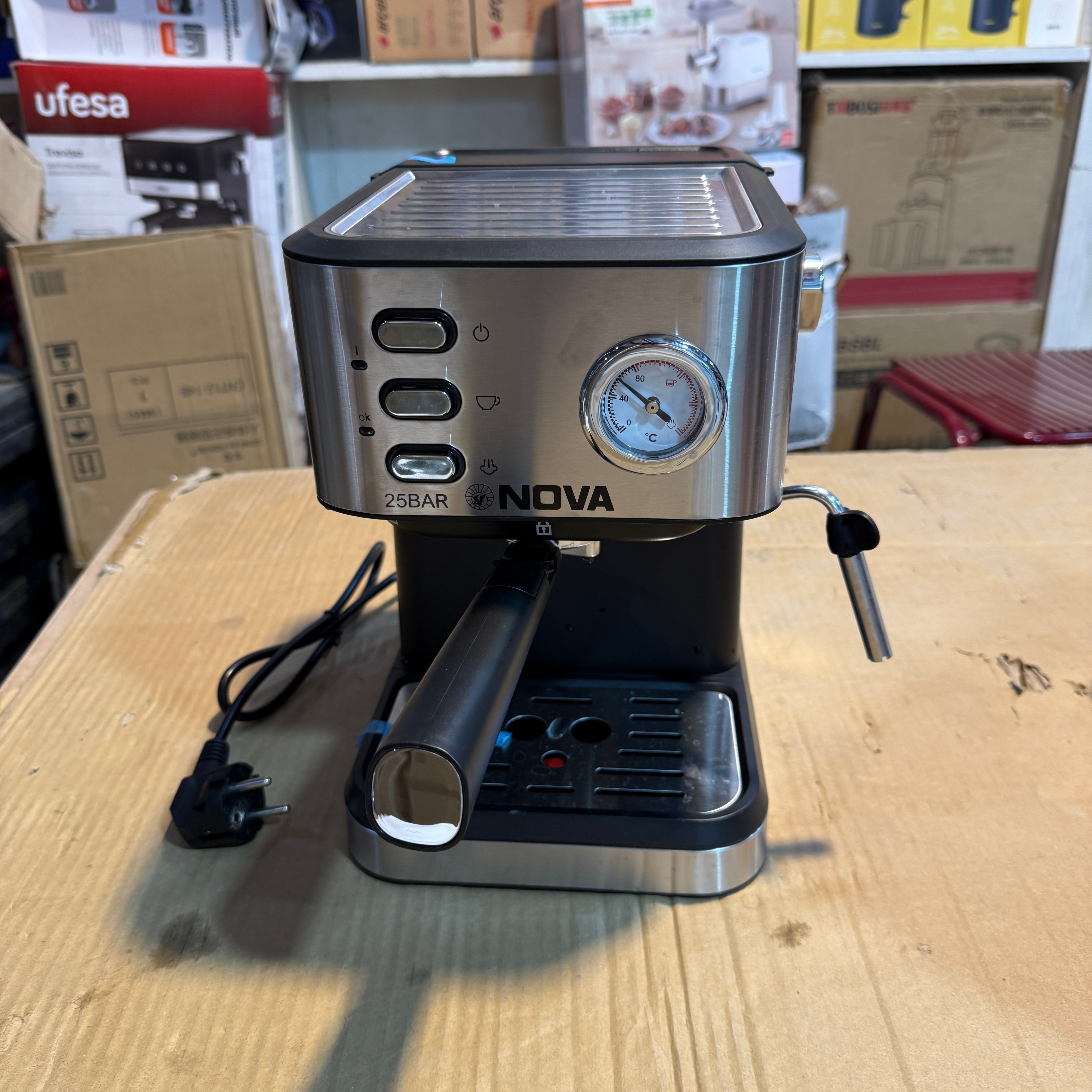 Nova 25Bar Expresso Cappuccino Coffee Maker