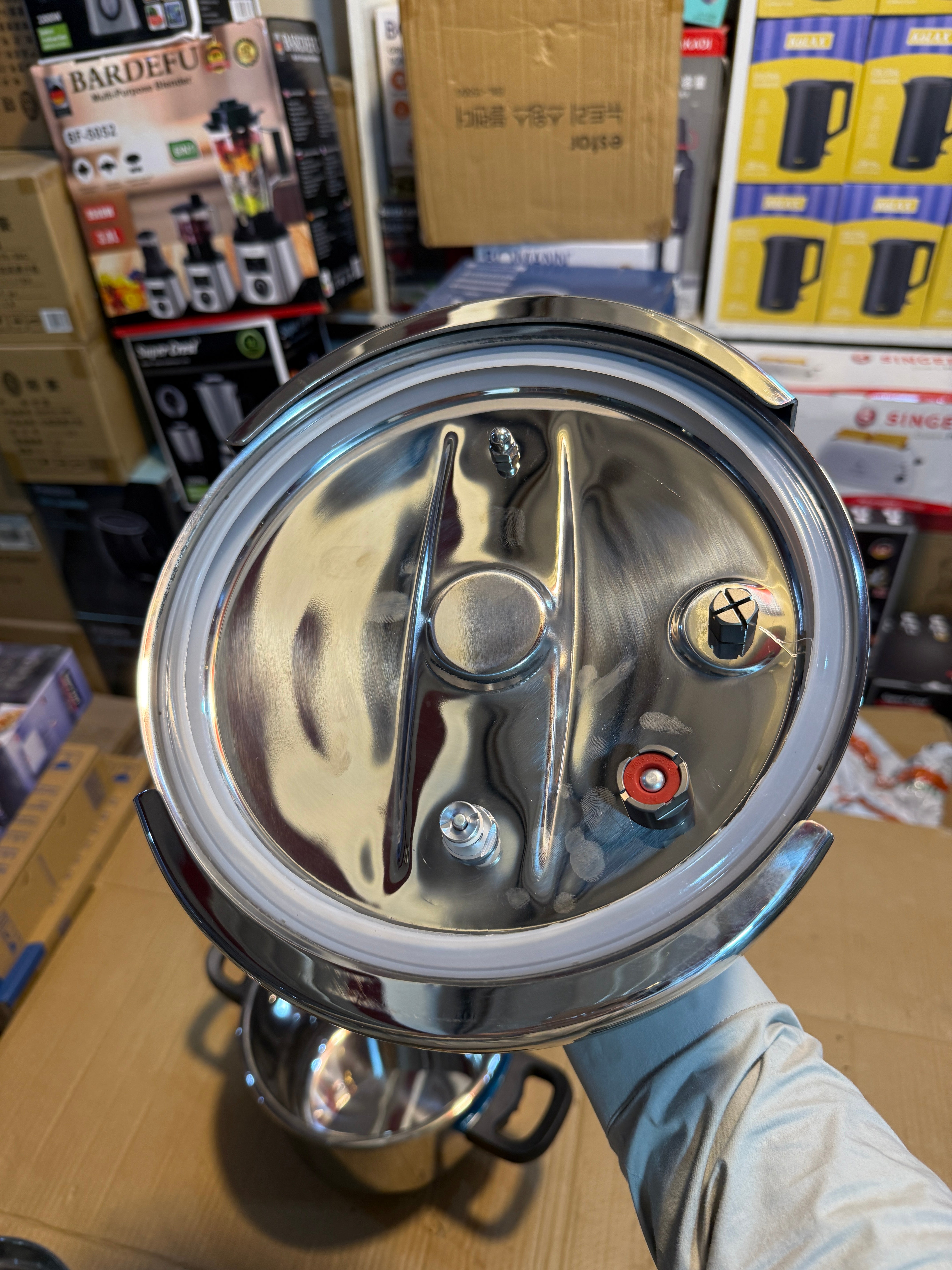 Imported Tefal 8pcs Automatic Pressure Cooker