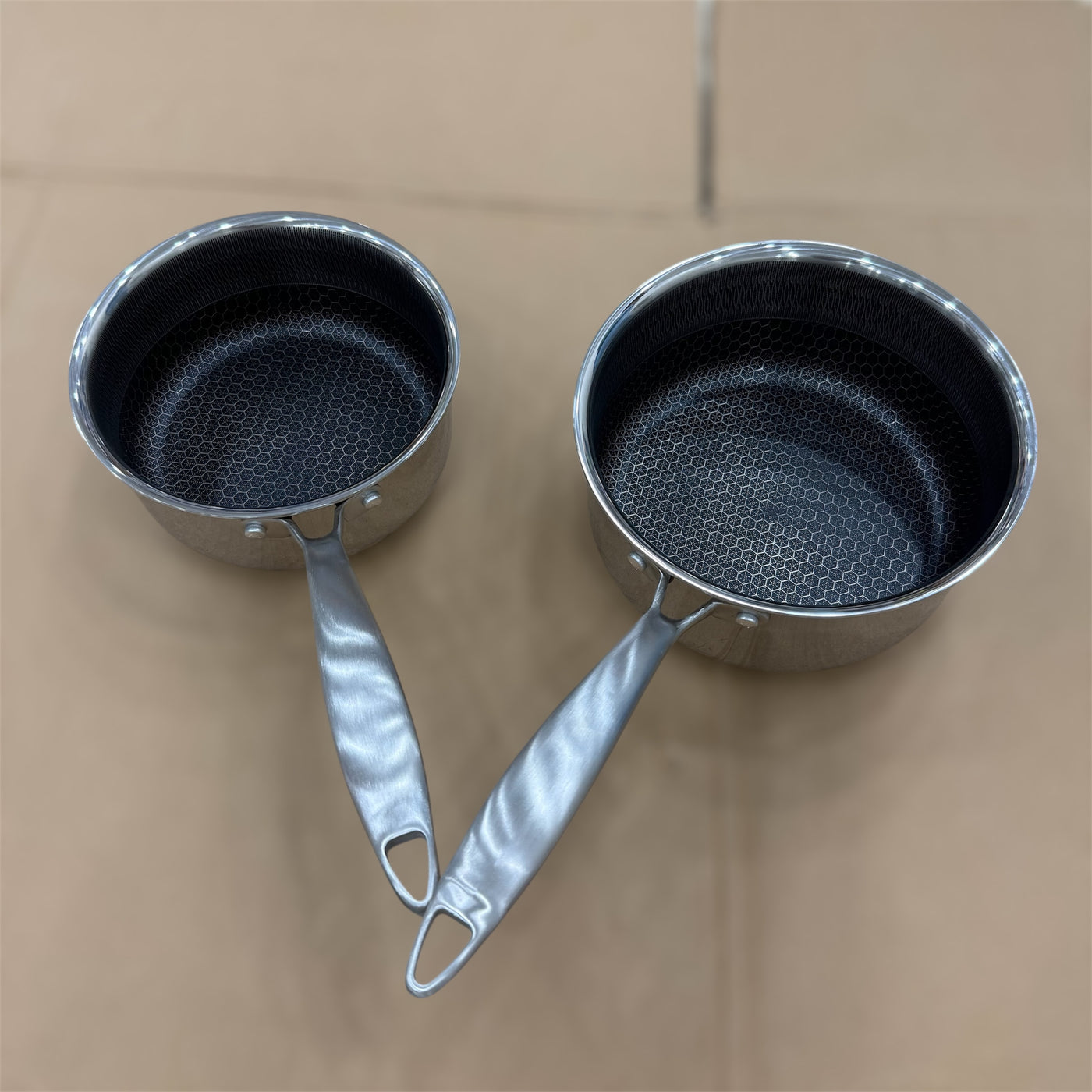 Laser Coated Sauce Pan With Lid