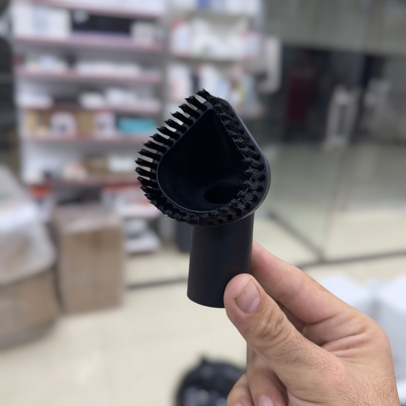 Geepas 25L Wet & Dry Vacuum Cleaner & Blower 19011