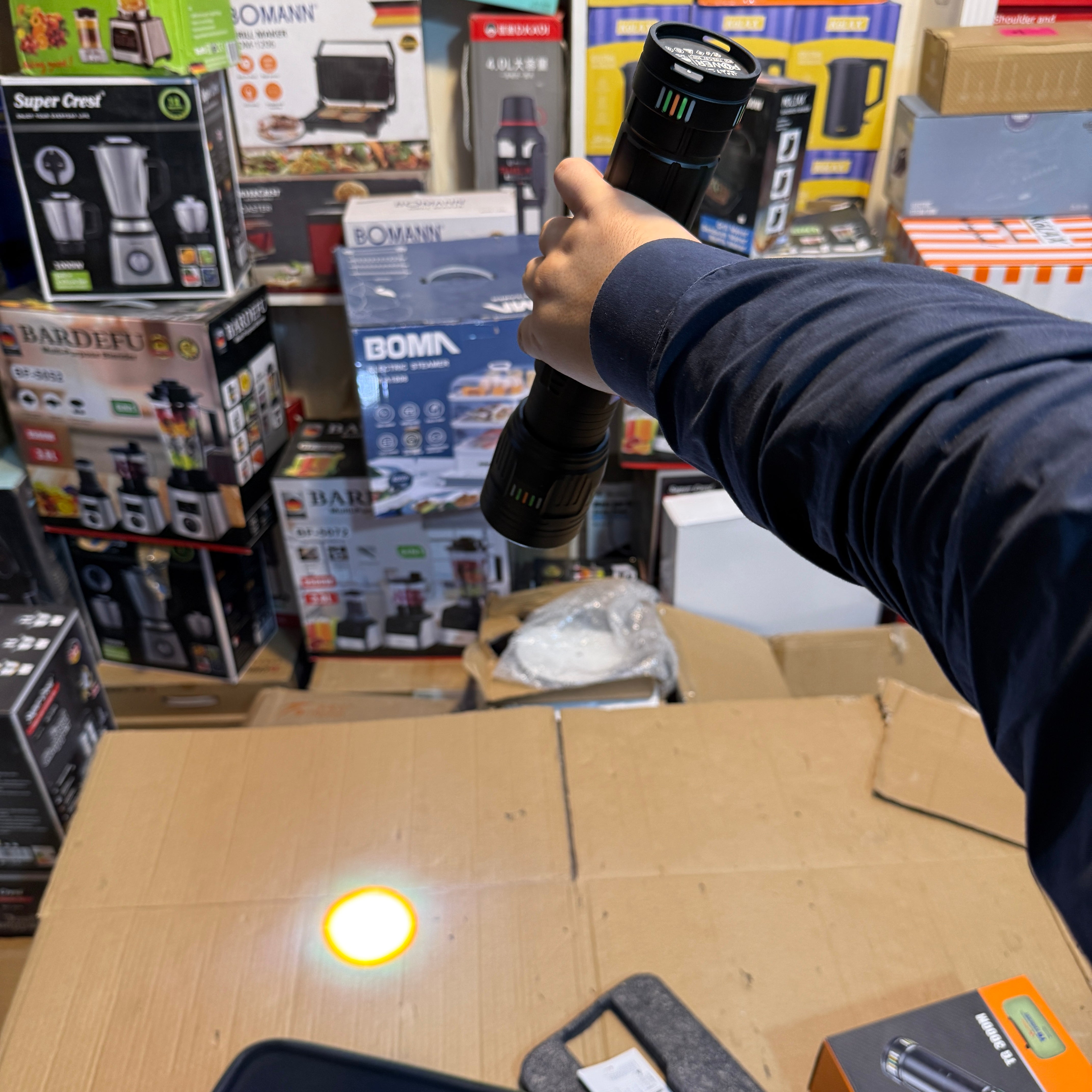 Imported Big Size 3km Flashlight