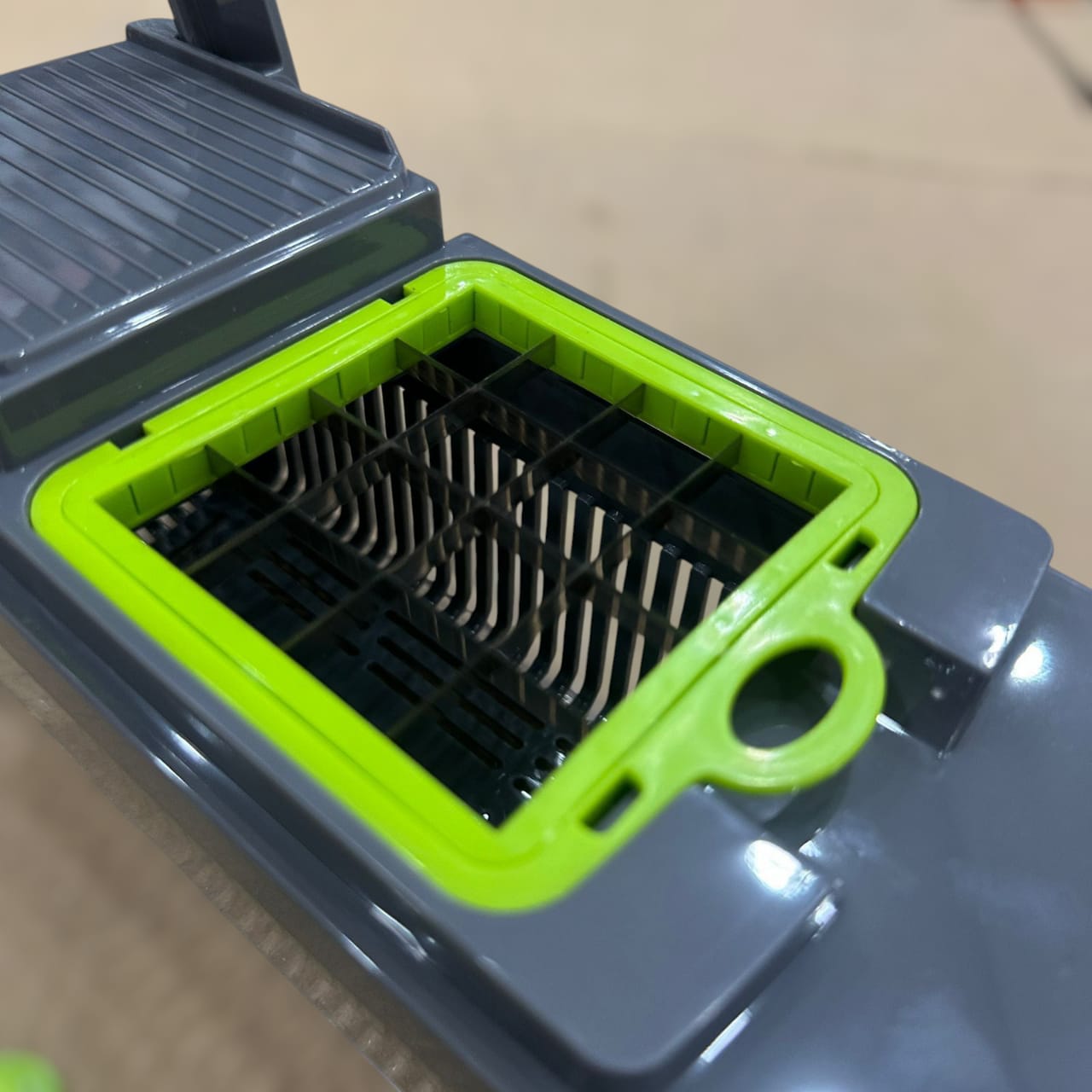Inbodi Multifunction Shredder