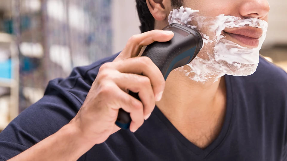 Philips S1121/40 Shaver series 1000 Wet or Dry electric shaver