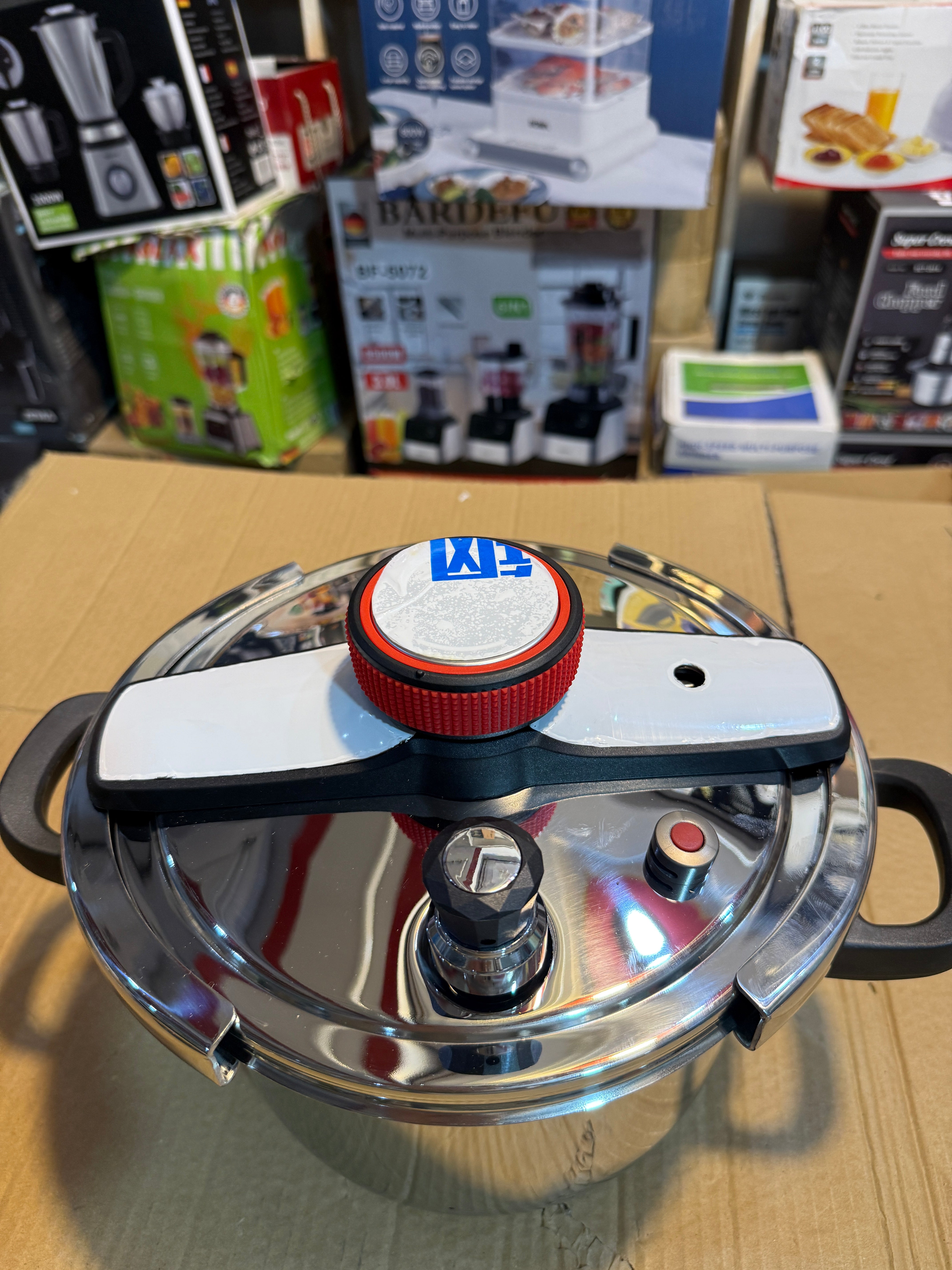 Imported Tefal 8pcs Automatic Pressure Cooker
