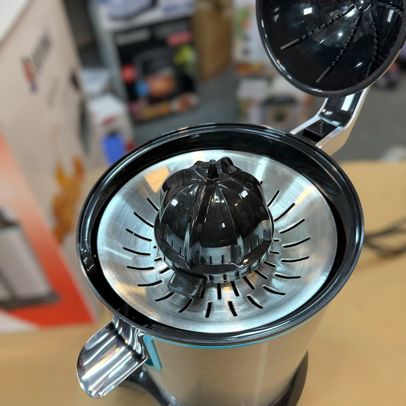 Imported Sayona Press Citrus Juicer