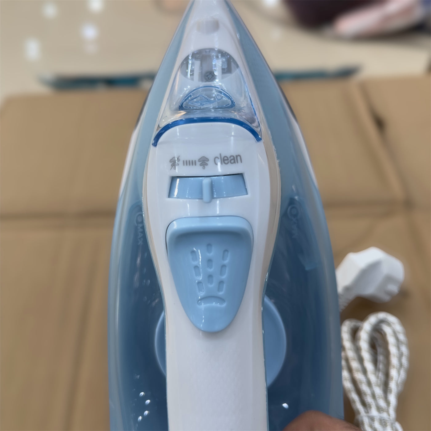 RAF Electric Steam Iron R.1116L