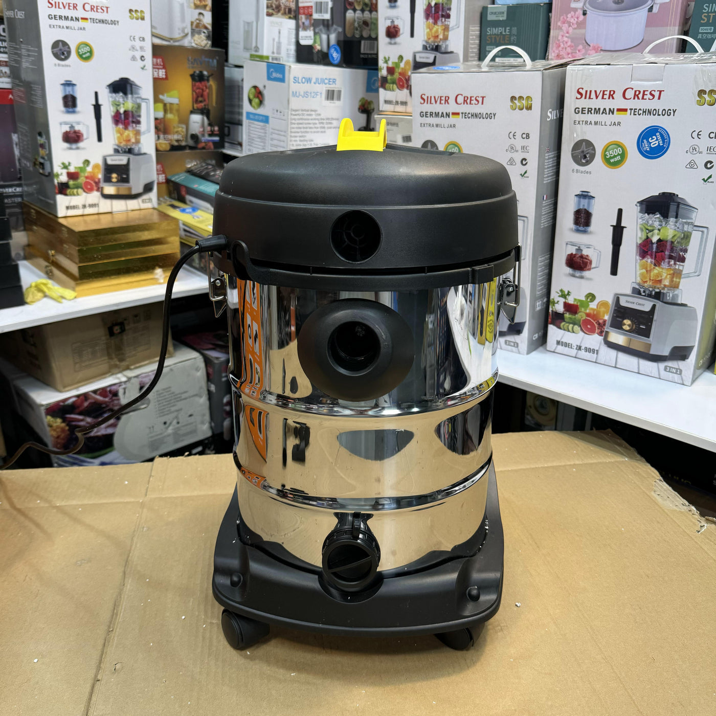 DSP 25L Wet & Dry Professional Vacuum Cleaner
